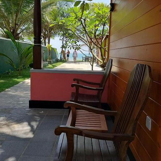 Blue Ocean Residence Induruwa Exterior photo